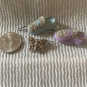 BOGO 3 hair clips